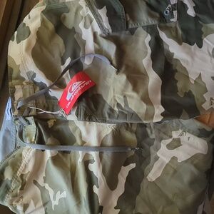Quicksilver swim shorts Men's 32 - new with tags